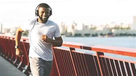 how to listen to music while running - why do we need to choose the right playlist for our run?